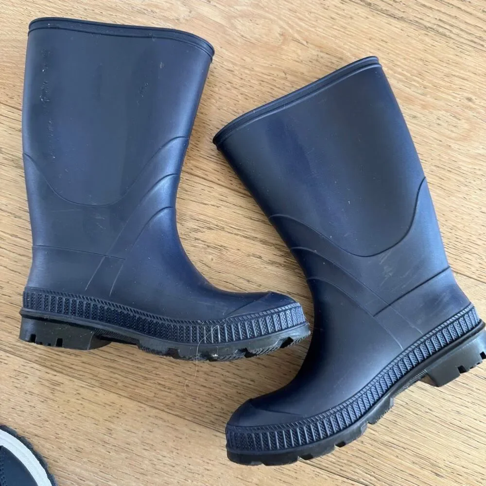Bundle of boys size 1 & 2 Navy Blue Rain Boots Snow Boots